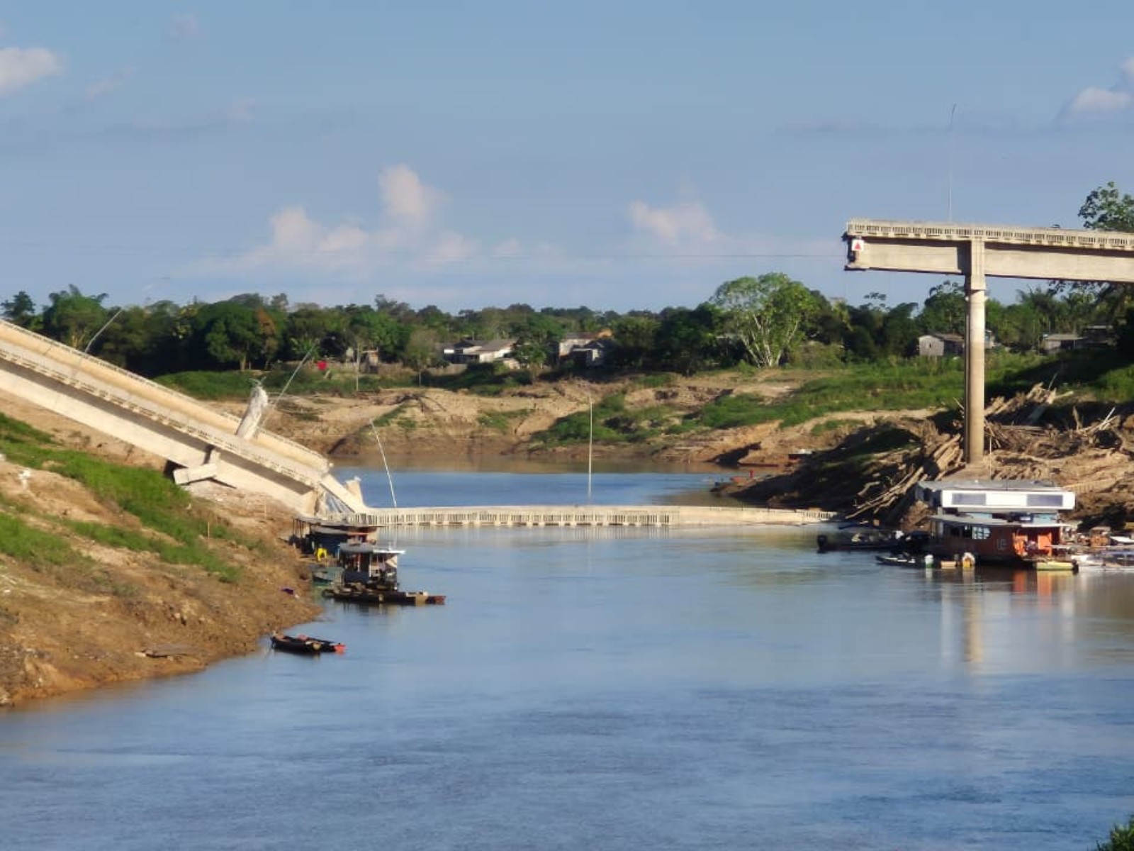 Ponte Frei Paolino Baldassari colapsada em Sena Madureira AC sobre o Rio Iaco junho 2026
