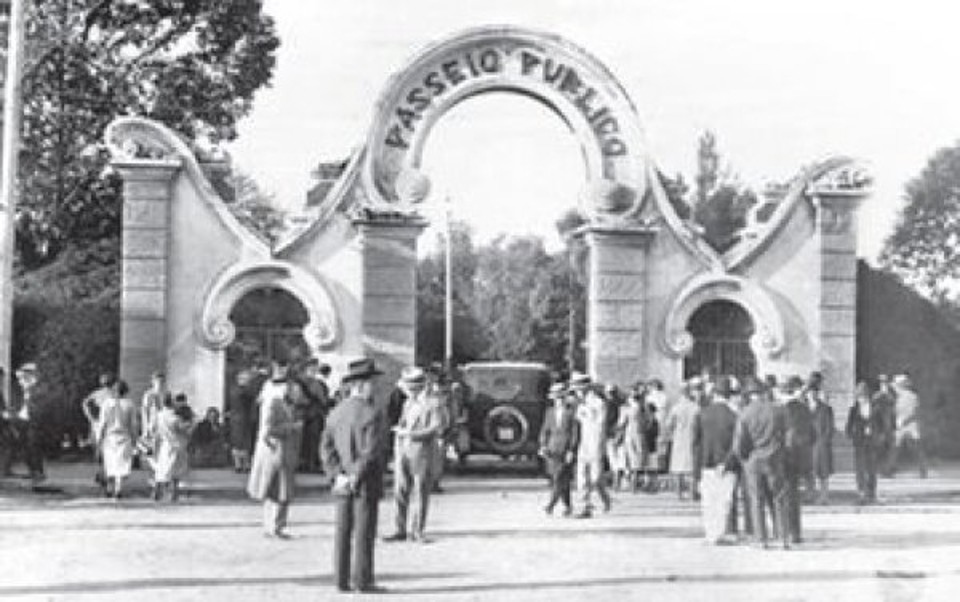 Passeio Público de Curitiba inaugurado em 1886 - marco histórico de infraestrutura verde no Brasil